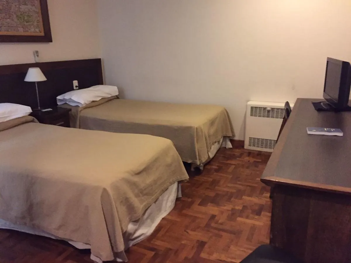 Hotel Cervantes 门多萨