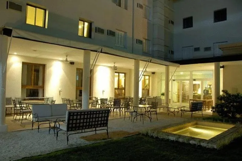 Hotel Cervantes Mendoza